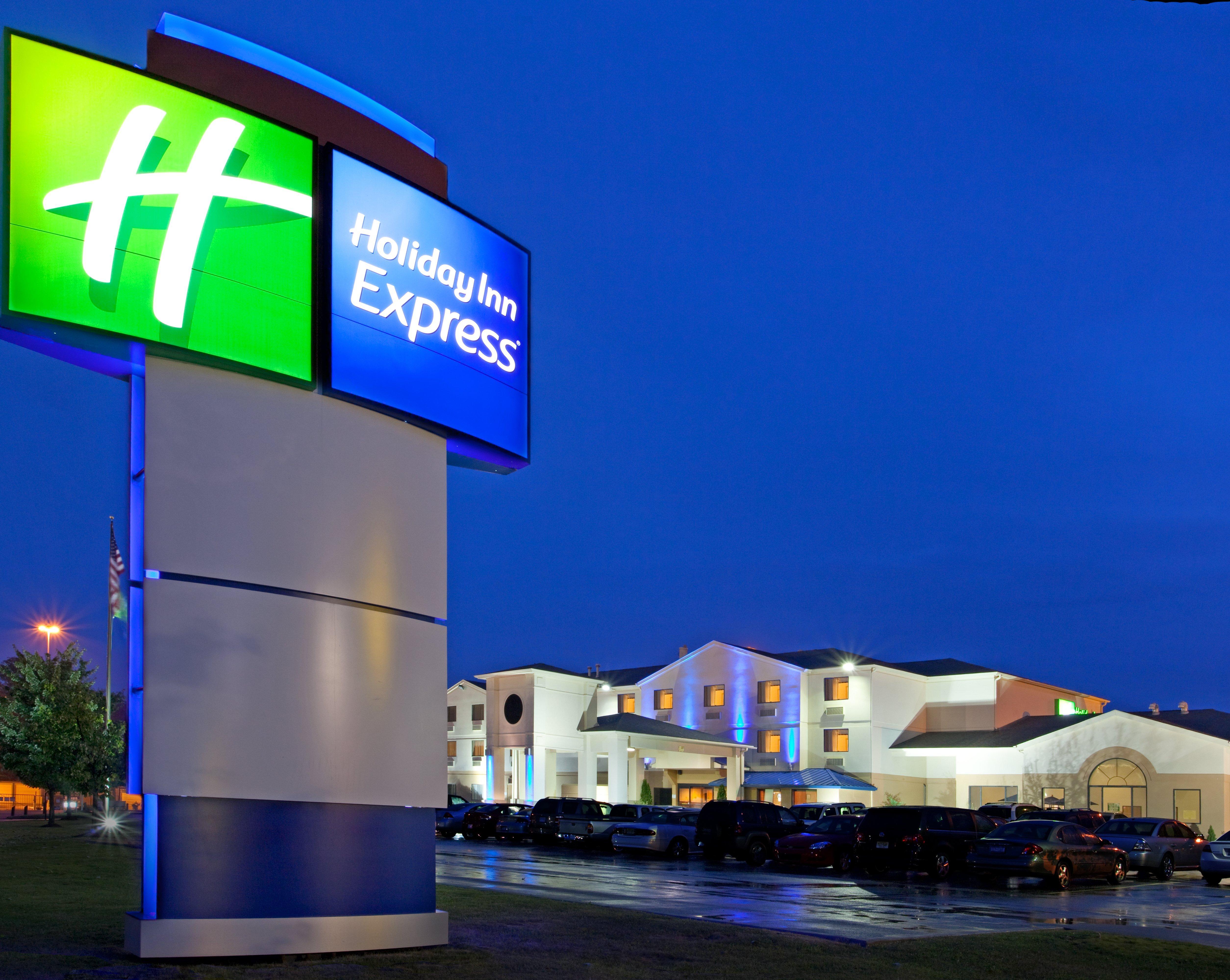 Holiday Inn Express Hotel Pittsburgh-North/Harmarville By Ihg Exterior foto
