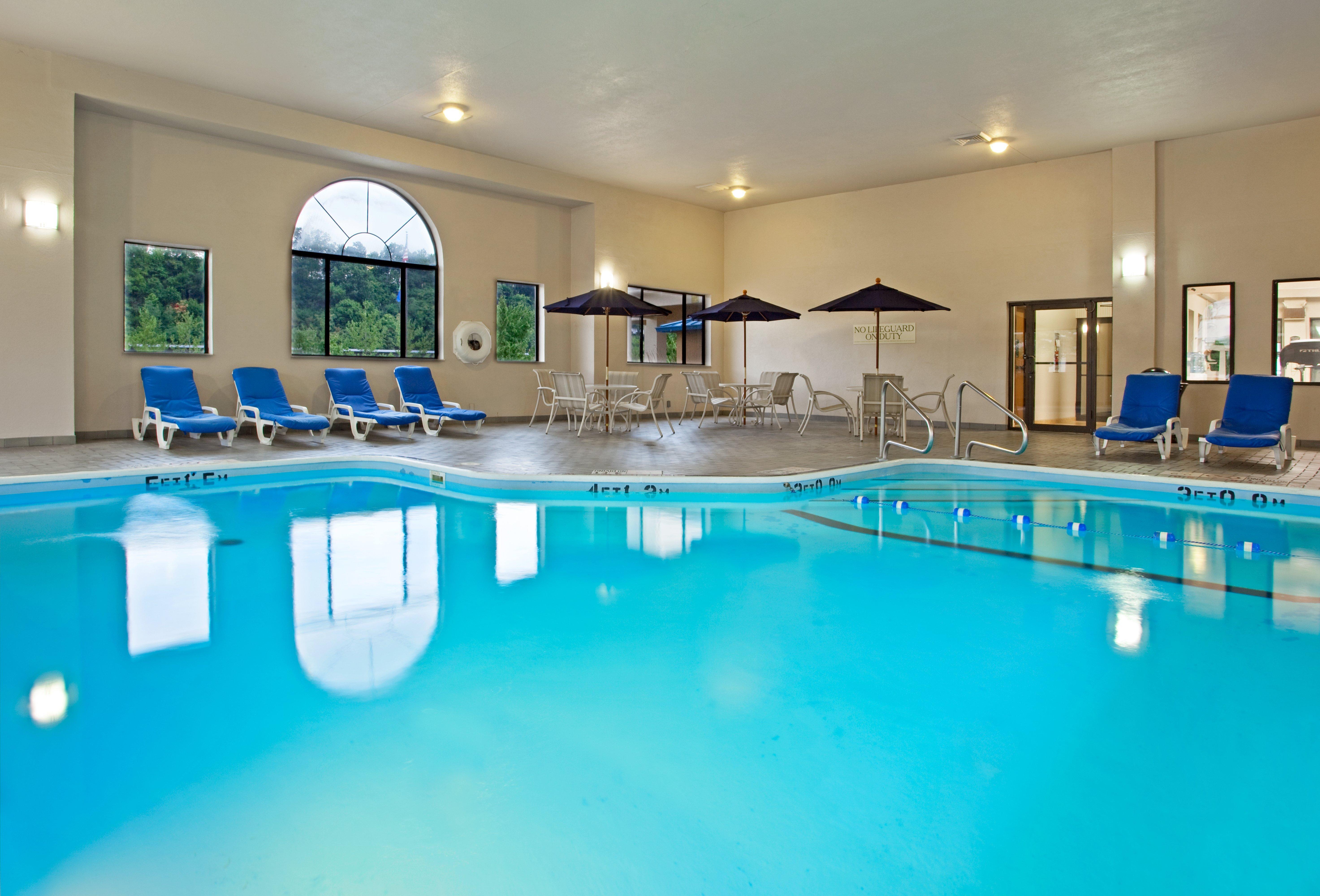 Holiday Inn Express Hotel Pittsburgh-North/Harmarville By Ihg Exterior foto