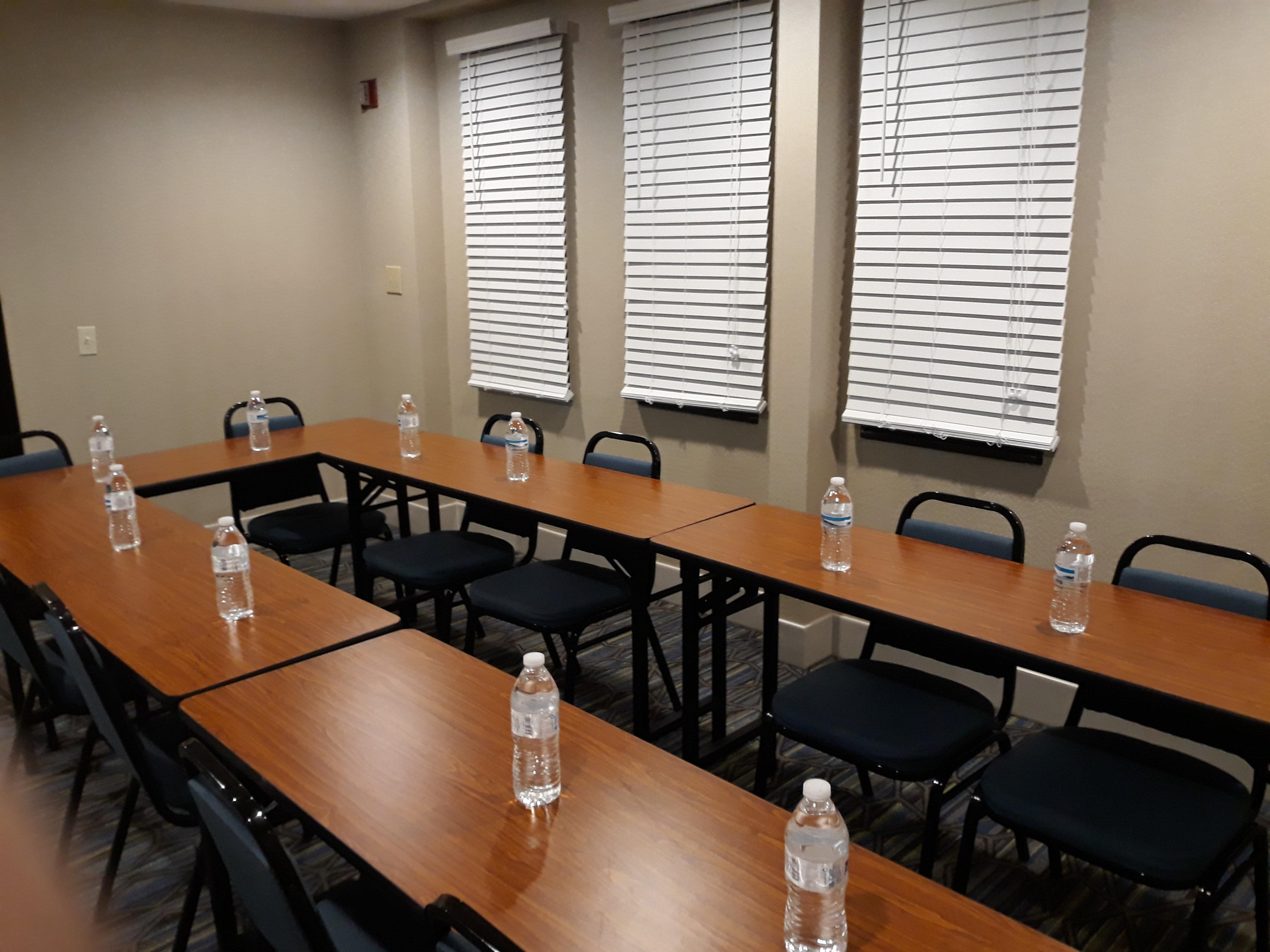 Holiday Inn Express Hotel Pittsburgh-North/Harmarville By Ihg Exterior foto